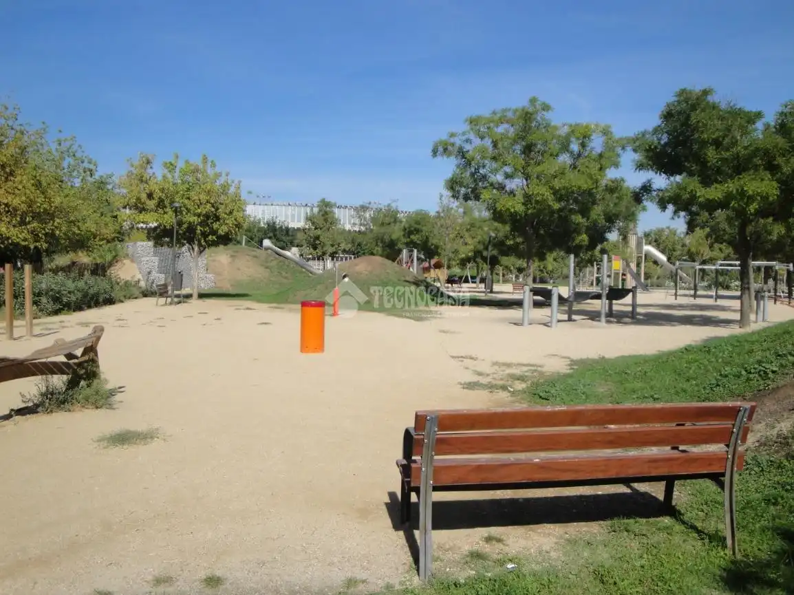 Vista exterior de Local de alquiler en Getafe