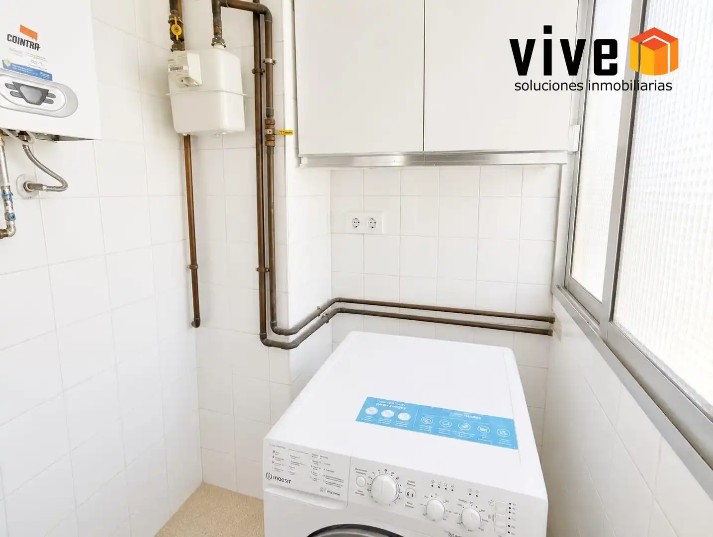 Baño de Piso en venta en Sevilla con Aire acondicionado y Terraza
