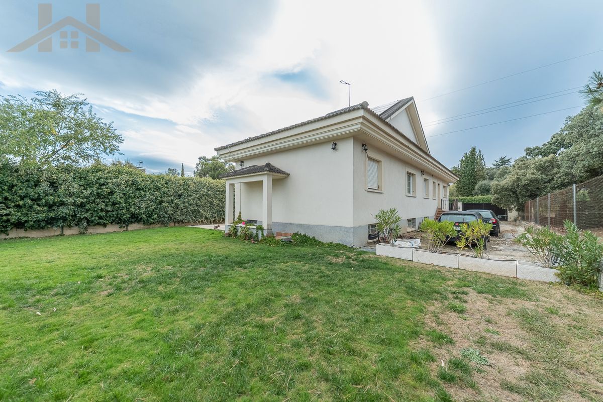 Jardín de Casa o chalet en venta en El Escorial con Calefacción, Jardín privado y Terraza