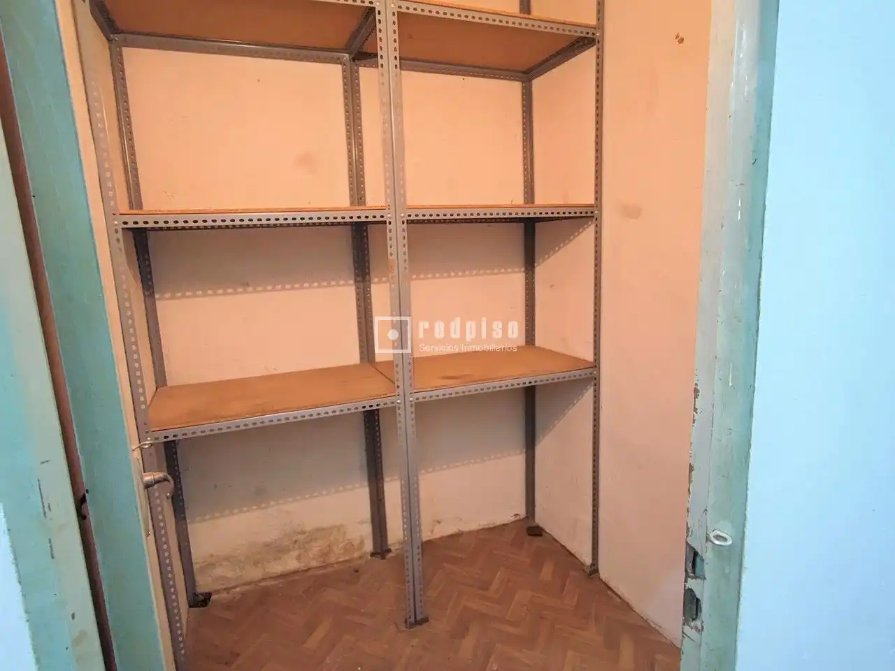 Garage for sale in Madrid