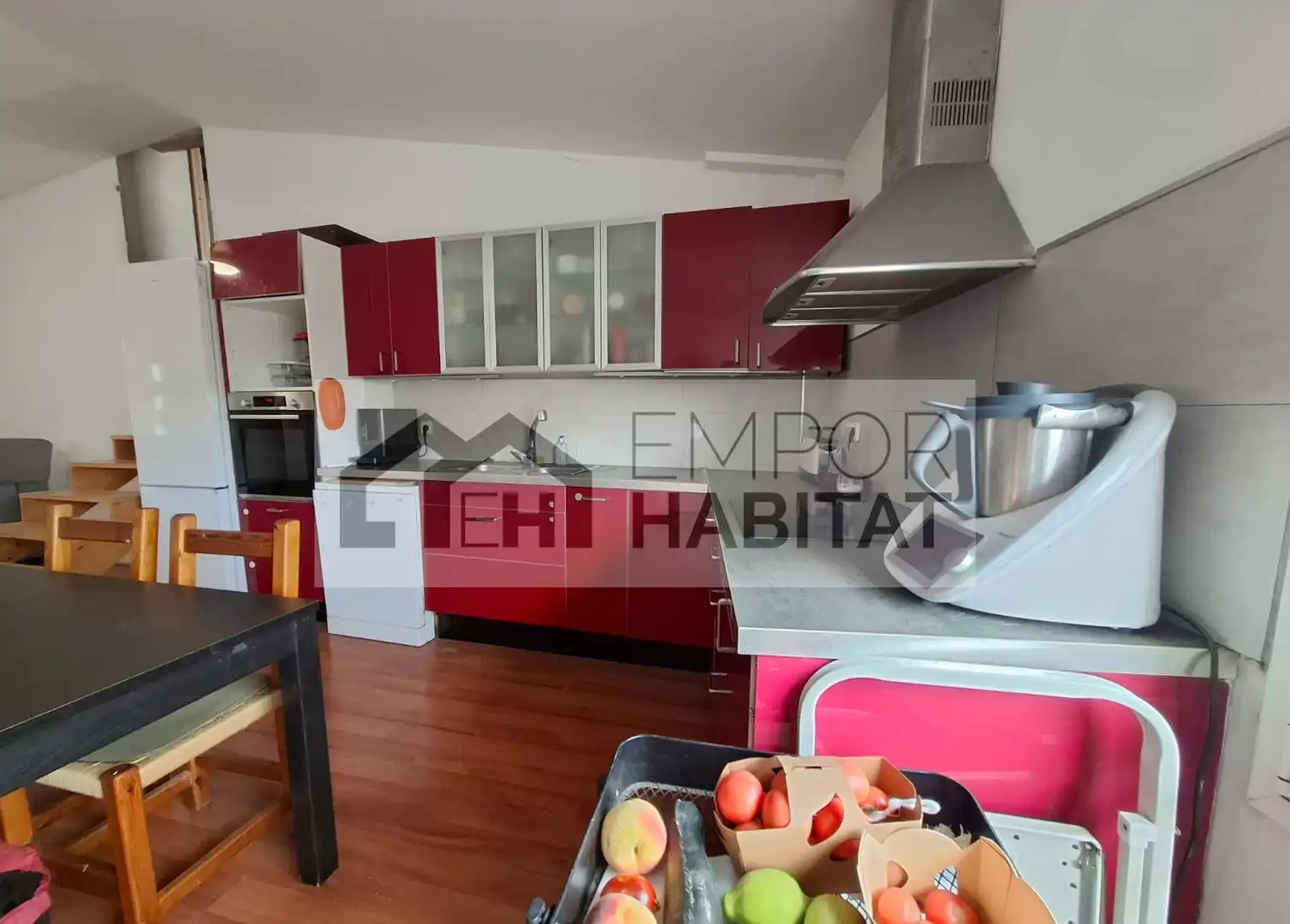 Küche von Einfamilien-Reihenhaus zum Verkauf in Llançà mit Klimaanlage, Heizung und Terrasse