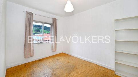 Foto 5 de Piso en venta en Calle Castilla, Los Corrales de Buelna , Cantabria