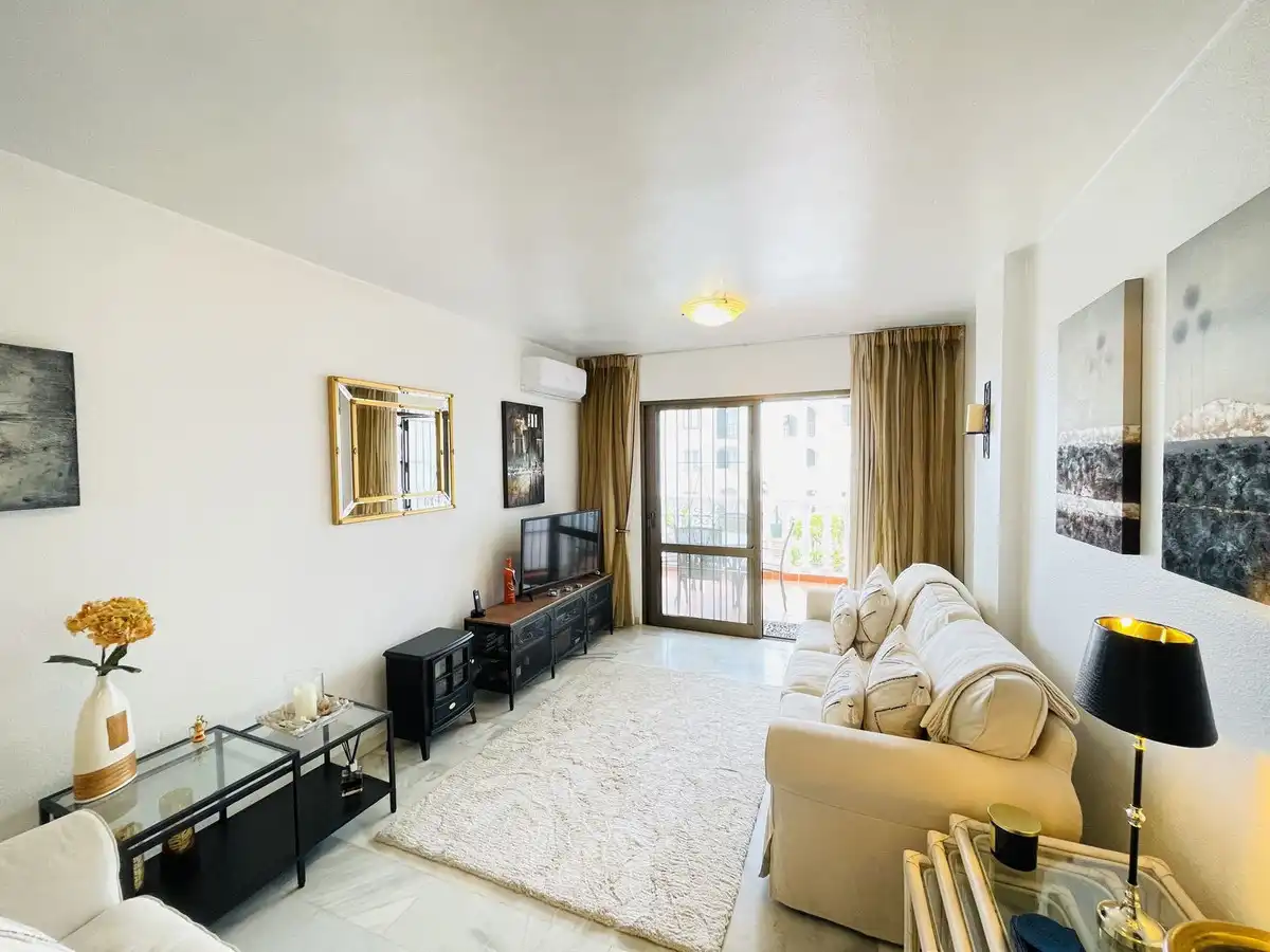 Living room of Ground floor for sale in Mijas  with Air Conditioner, Heating and Terrace