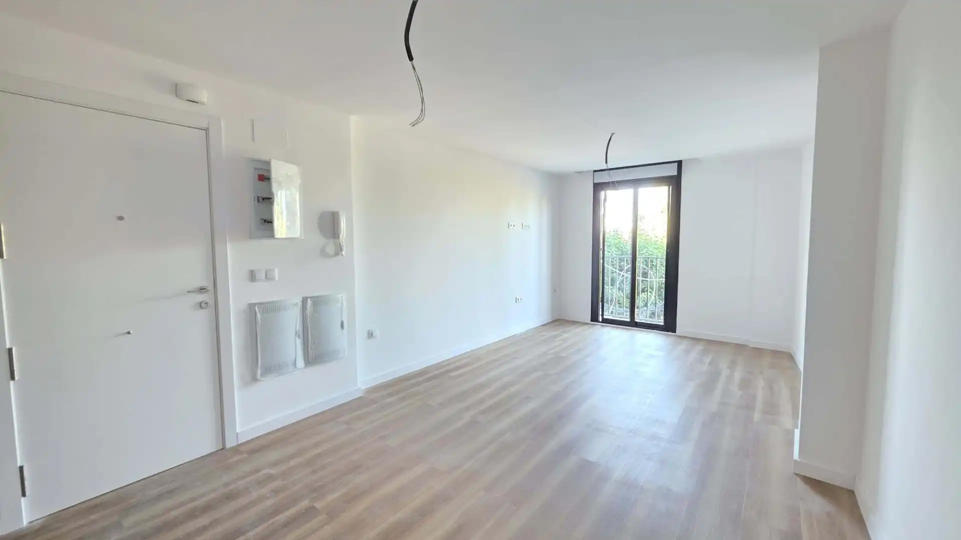 Piso con terraza en venta en Calle Juanito Valderrama, imagen 3