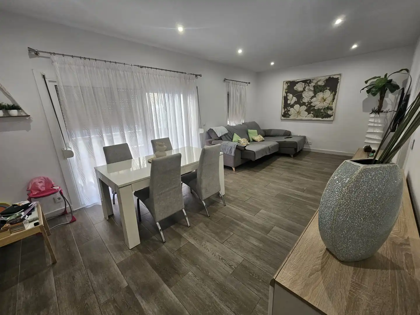 Sala de estar de Piso en venta en Vilanova i la Geltrú con Aire acondicionado y Terraza