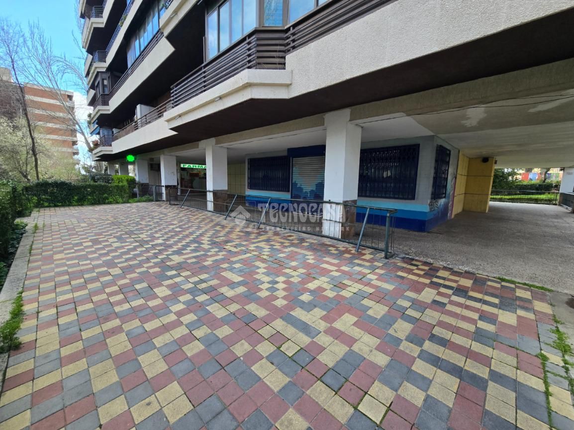 Exterior view of Premises for sale in Alcorcón