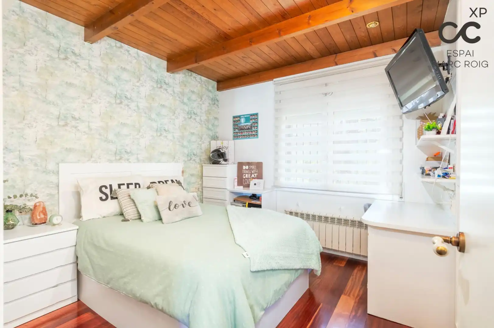 Habitación de Casa o chalet en venta en Olot con Calefacción, Jardín privado y Parquet
