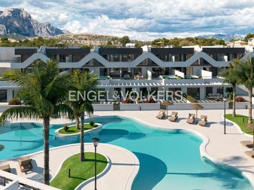 Pis amb piscina en venda a Carrer Manises