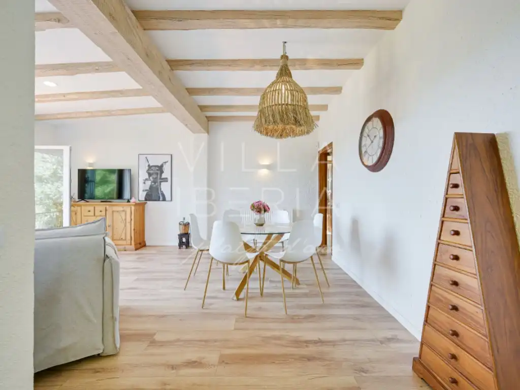 Esszimmer von Haus oder Chalet zum Verkauf in Castell d'Aro, Platja d'Aro i s'Agaró mit Klimaanlage, Heizung und Privatgarten