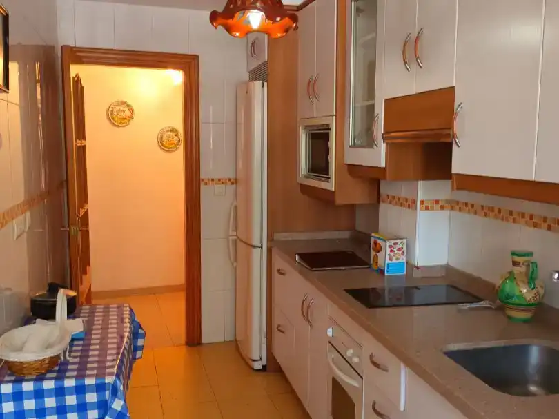 Cuina de Pis en venda en Salobreña amb Balcó