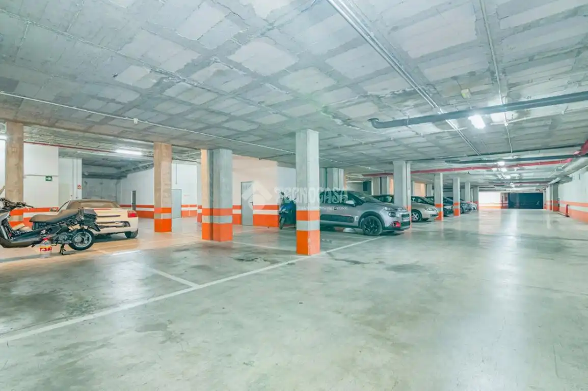 Parkplatz von Wohnung zum Verkauf in Alhendín mit Klimaanlage und Möbliert