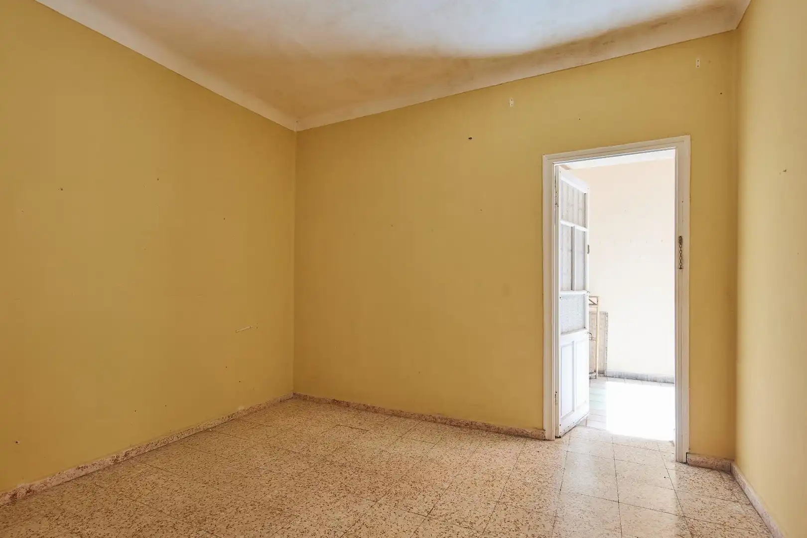 Planta baja en venta en Cádiz con Terraza y Balcón