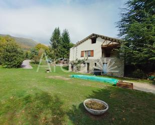 Vista exterior de Casa o xalet en venda en Planoles amb Calefacció, Jardí privat i Terrassa