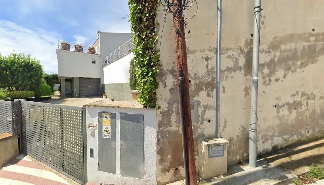 Maison jumelée avec piscine à vendre à C/ Farigola