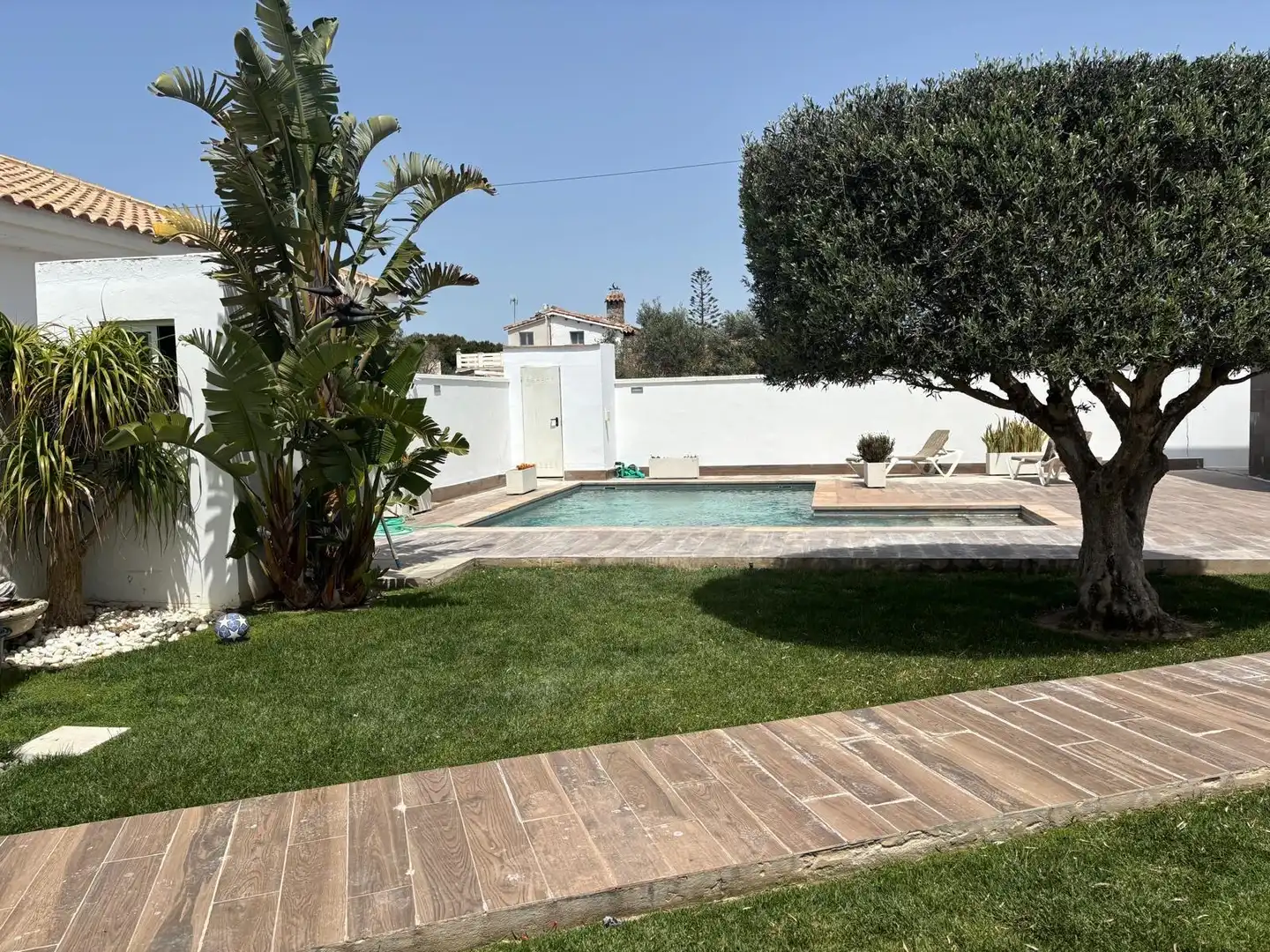 Piscina de Casa o chalet en venta en Chiclana de la Frontera con Aire acondicionado, Calefacción y Jardín privado