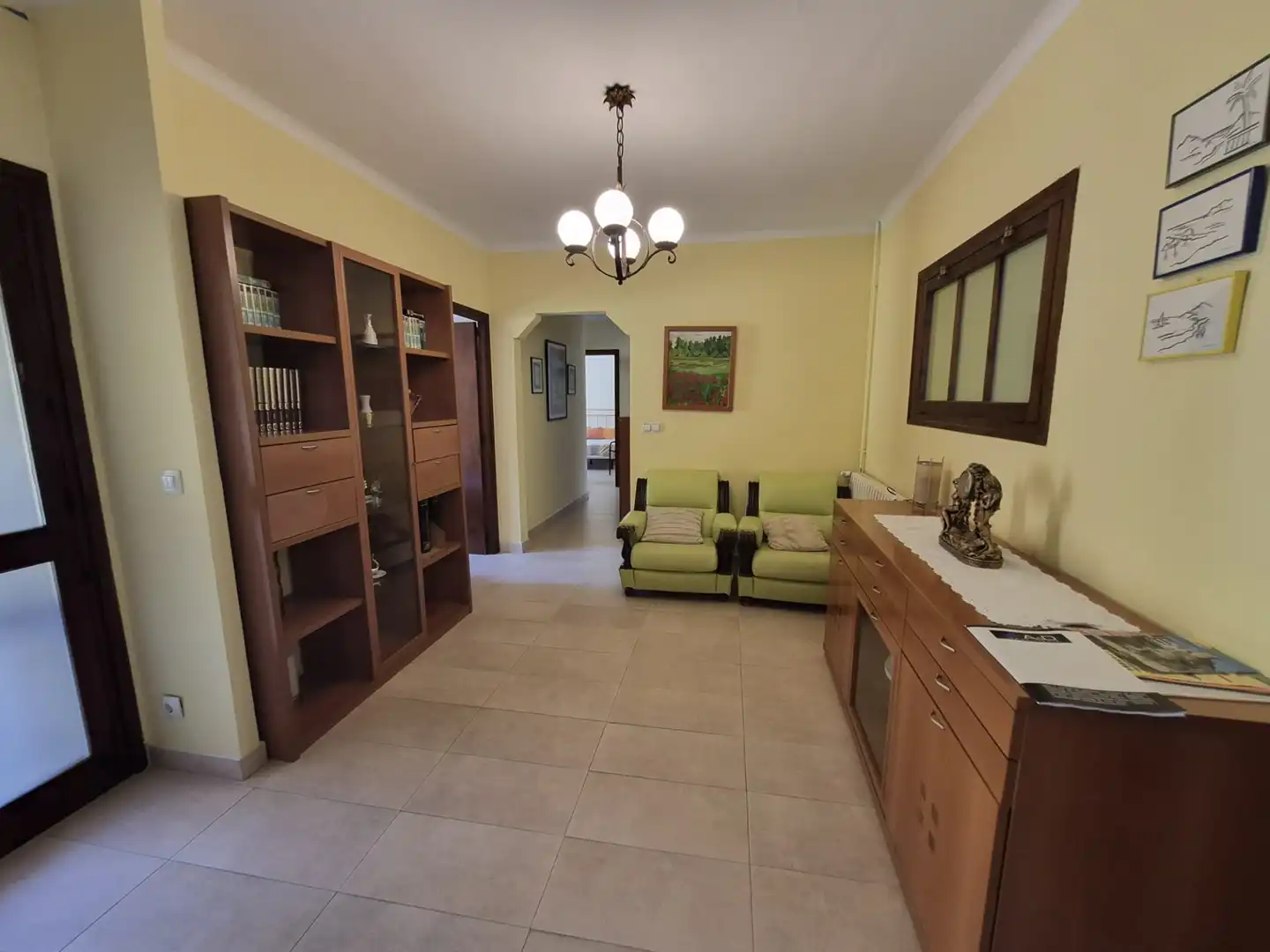 Sala de estar de Casa o chalet de alquiler en La Llacuna con Aire acondicionado, Calefacción y Jardín privado