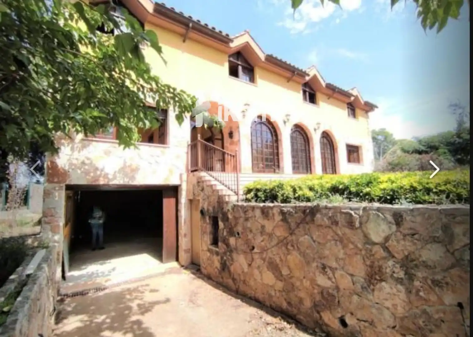Vista exterior de Casa o chalet en venta en Montcada i Reixac con Calefacción, Terraza y Trastero
