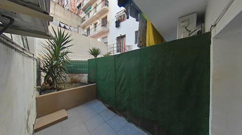Foto 2 de Planta baixa en venda a Carrer de Tolrà, El Carmel, Barcelona