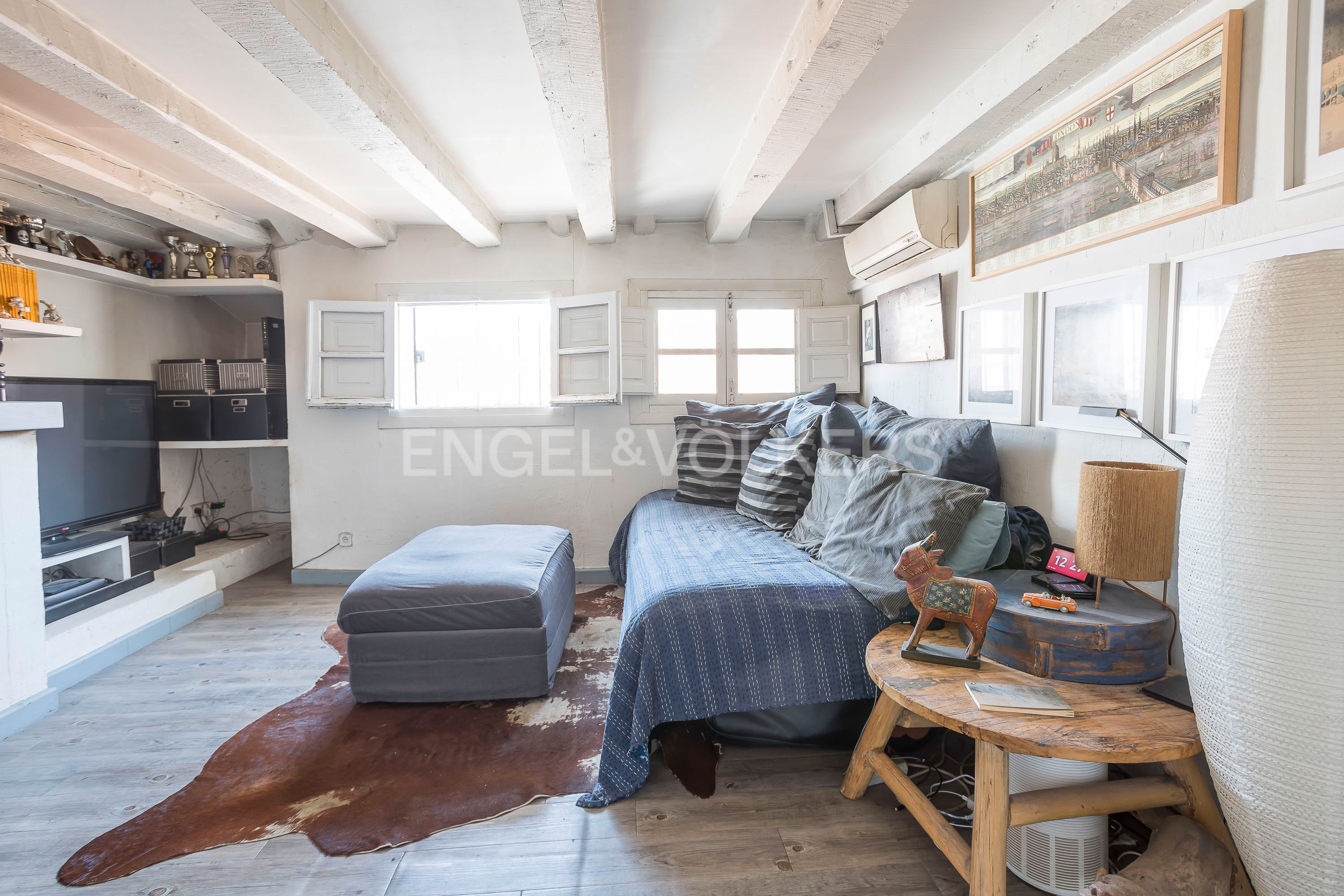 Sala d'estar de Apartament en venda en  Madrid Capital amb Aire condicionat i Calefacció