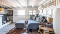 Sala d'estar de Apartament en venda en  Madrid Capital amb Aire condicionat i Calefacció