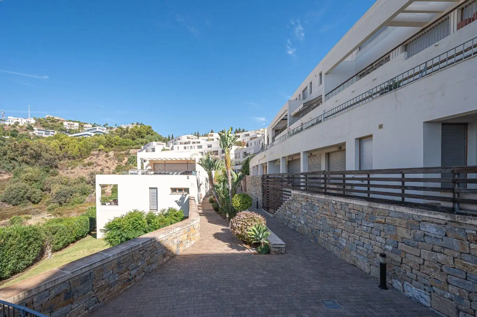 Apartamento con piscina en venta en C. El Pinar, 15, 29602 Marbella, Málaga, Spain 73, imagen 26