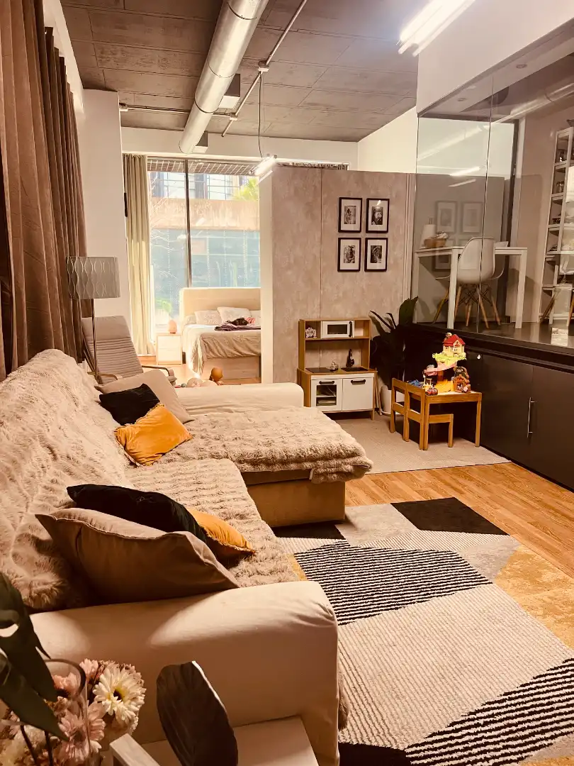Sala d'estar de Loft en venda en San Sebastián de los Reyes amb Aire condicionat, Calefacció i Jardí privat