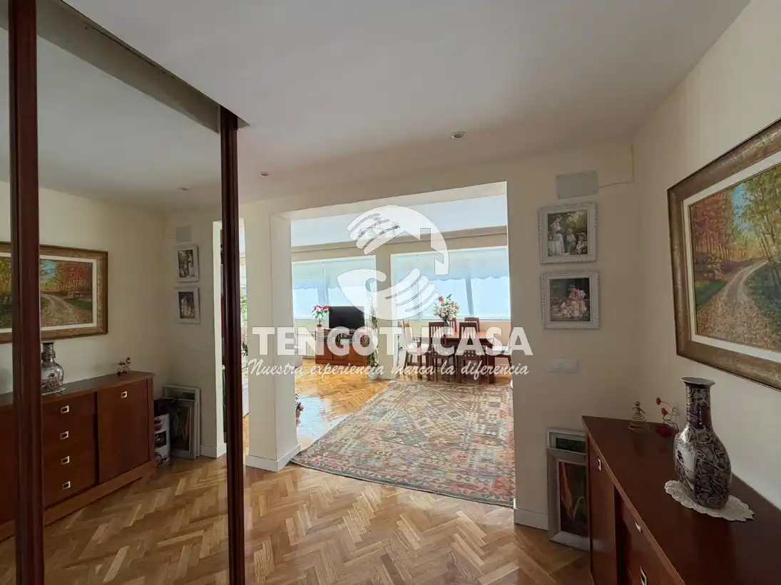 Sala d'estar de Pis en venda en Madrid amb Aire condicionat, Calefacció i Moblat