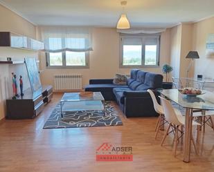 Living room of Flat for sale in Villamediana de Iregua  with Heating, Private garden and Parquet flooring