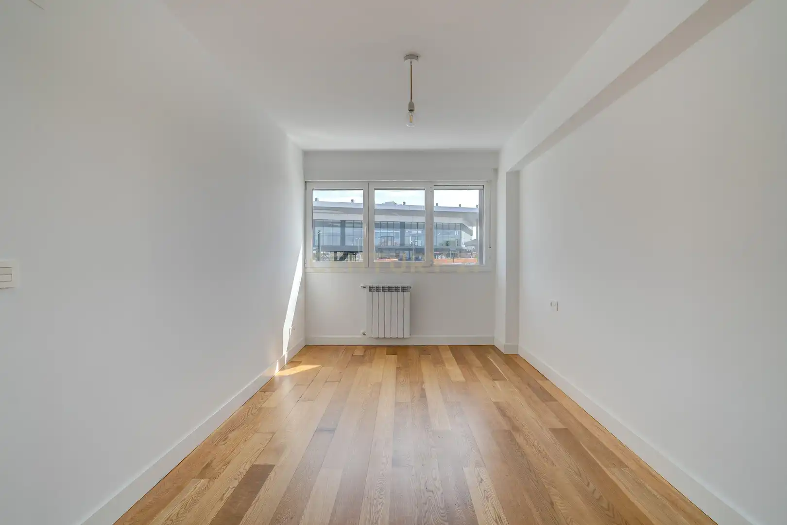 Bedroom of Flat for sale in Irun 