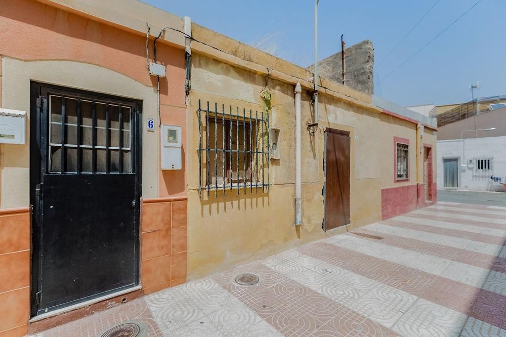 Houses for sale in Roquetas Pueblo, Roquetas de Mar ciudad