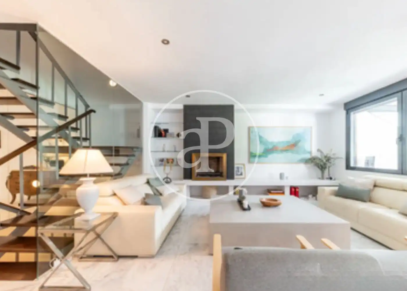 Sala de estar de Casa o chalet en venta en La Moraleja con Aire acondicionado, Calefacción y Jardín privado