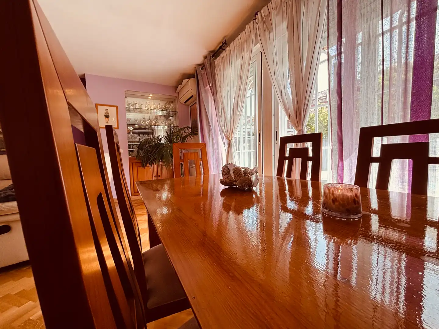 Comedor de Casa adosada en venta en Getafe con Aire acondicionado, Calefacción y Jardín privado
