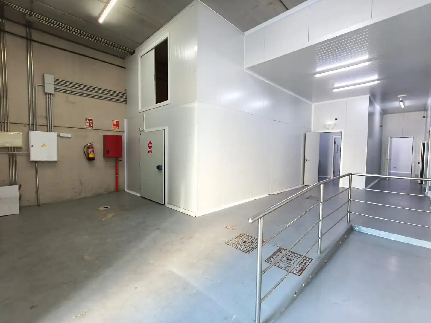 Industrial building for transfer in Calle Severo Ochoa, imagen 7