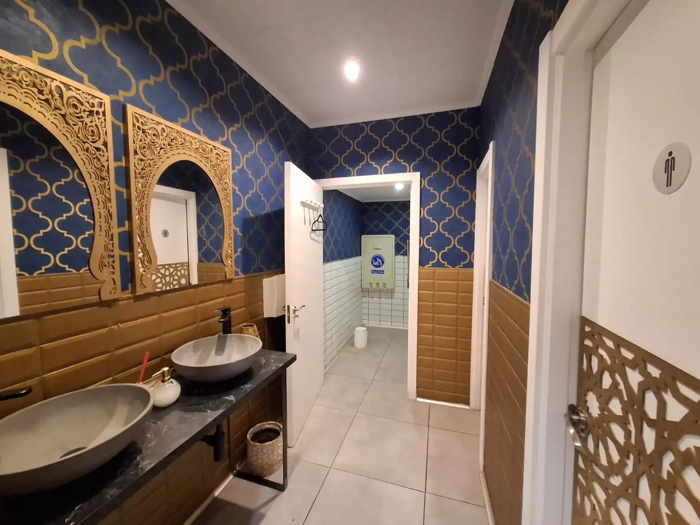 Baño de Local en traspaso en Vigo  con Aire acondicionado, Terraza y Amueblado