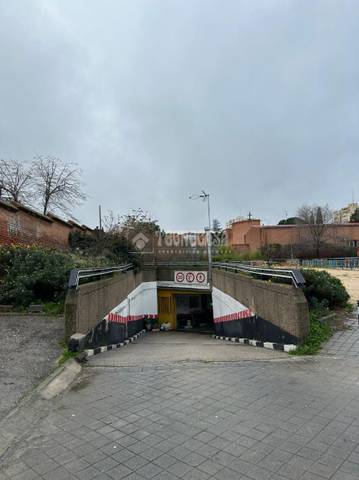 Garaje en Venta en Canillas