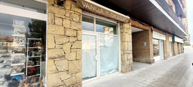 Local comercial en Alquiler en Telletxe  en Centro - Puerto Viejo