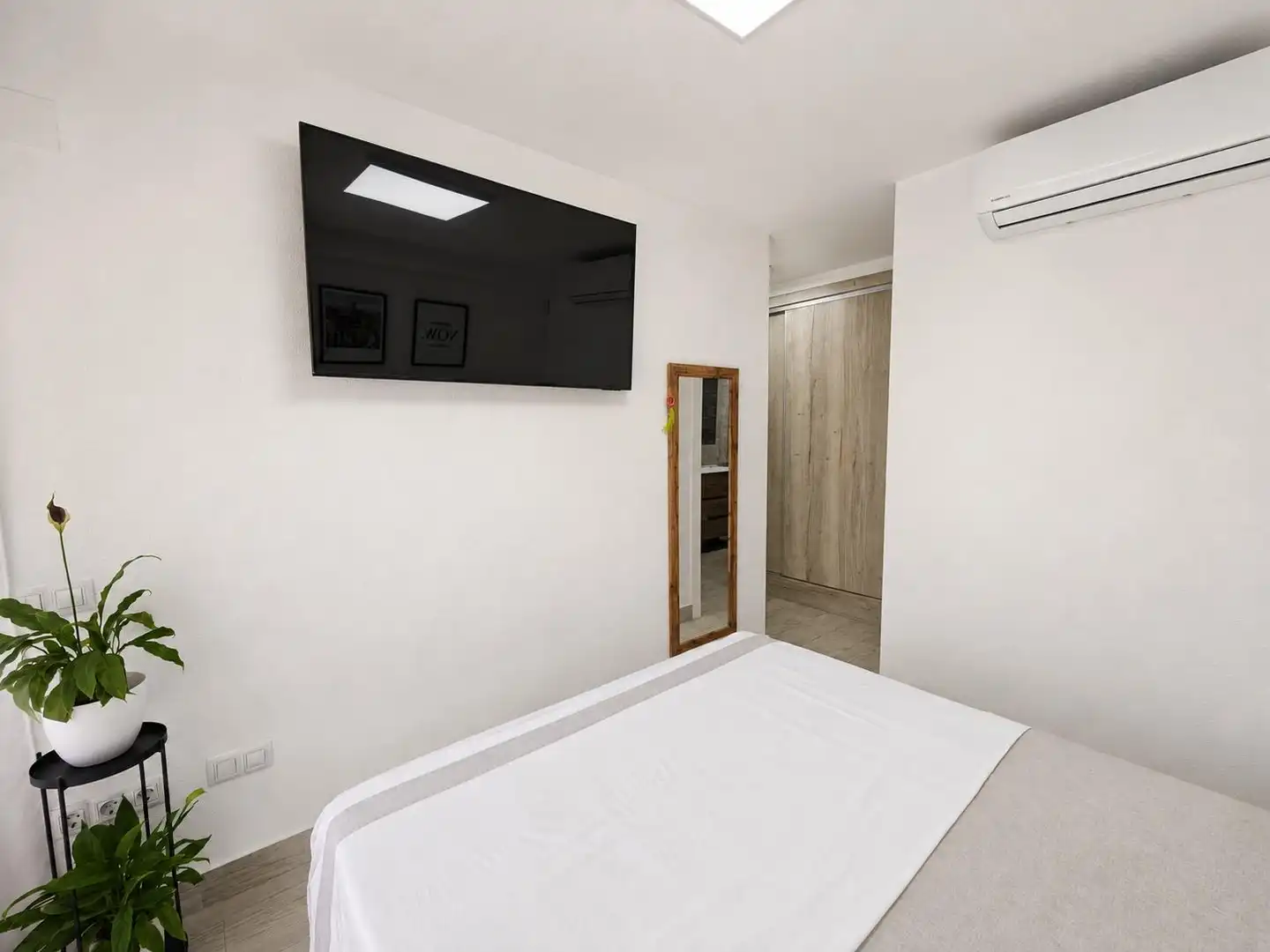 Bedroom of Flat for sale in Santa Pola  with Air Conditioner, Heating and Parquet flooring