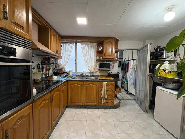 Piso en Venta en El Castellar i l'Oliverar