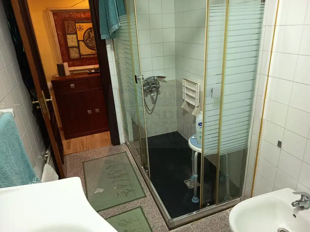 Bany de Pis en venda en Gijón 