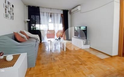 Living room of Flat for sale in San Fernando de Henares  with Air Conditioner, Heating and Terrace