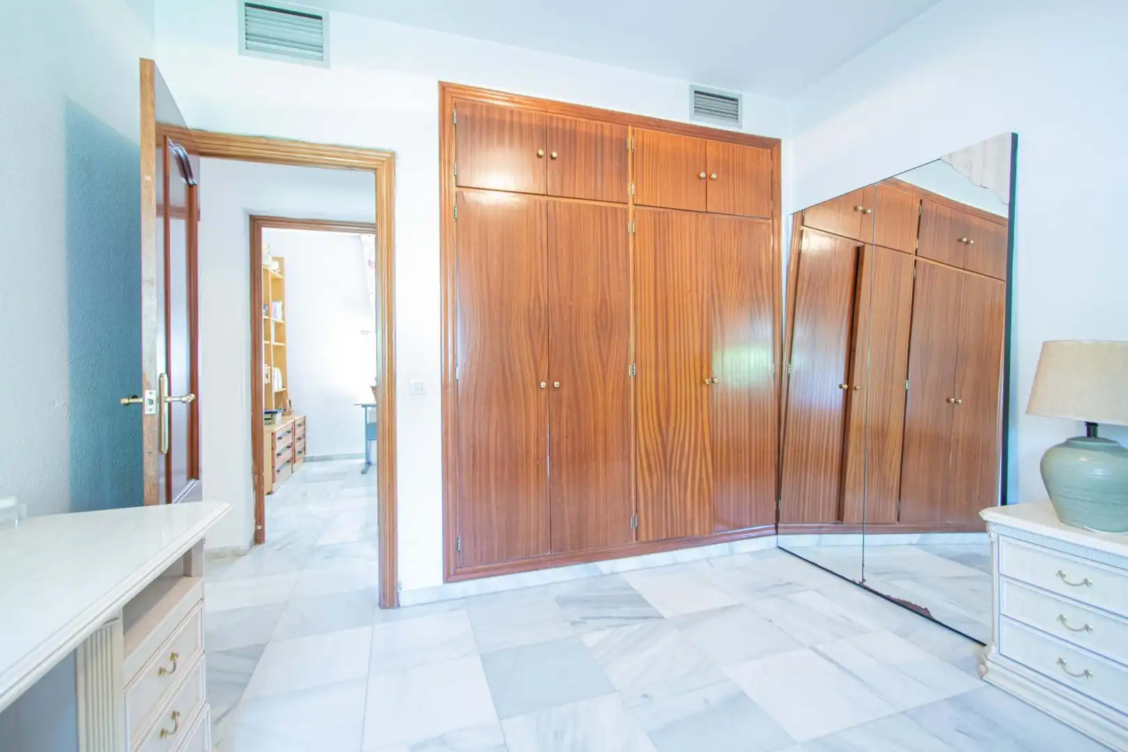 Casa o xalet en venda en Alcalá de Guadaira amb Aire condicionat, Calefacció i Jardí privat
