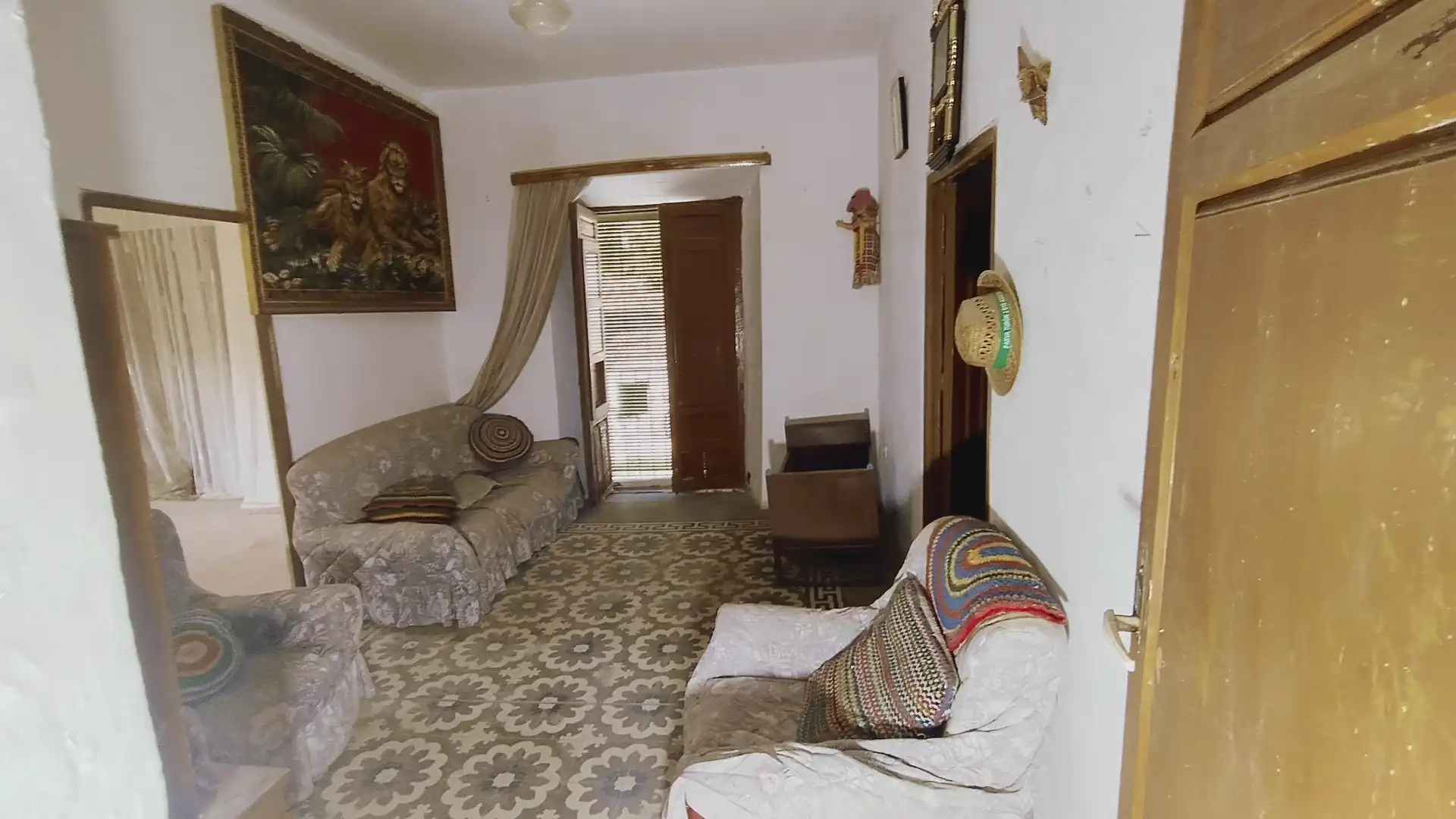 Sala de estar de Casa adosada en venta en Turón con Jardín privado