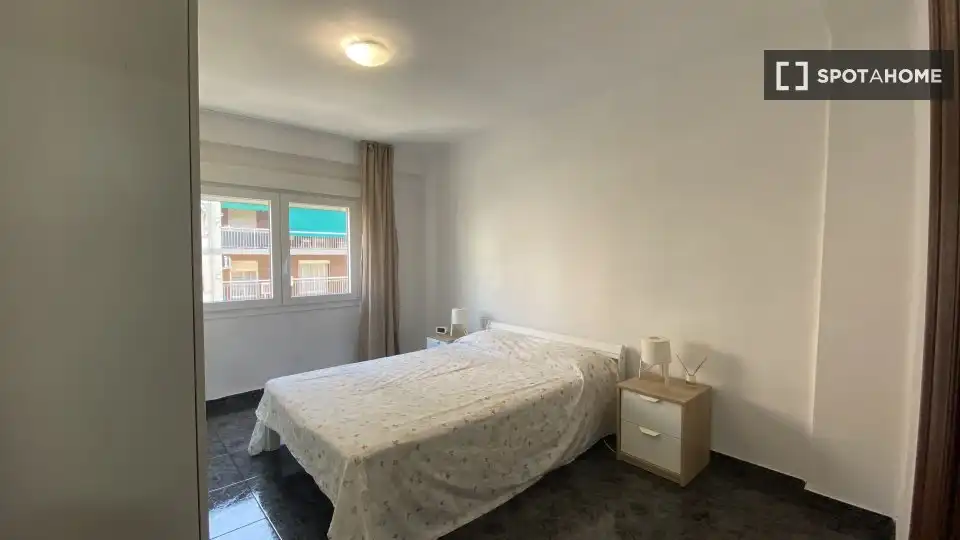 Wohnung mit Terrasse zur Miete in Quatre Carreres, imagen 15