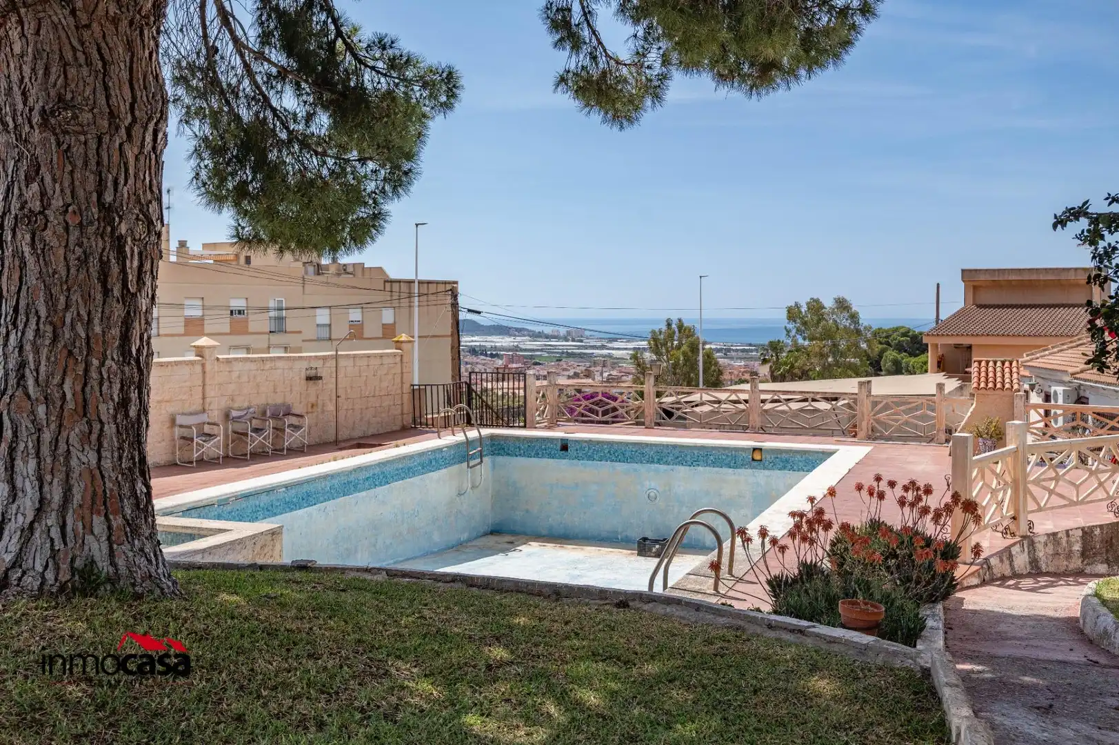 Piscina de Casa o chalet en venta en Motril con Aire acondicionado, Terraza y Piscina