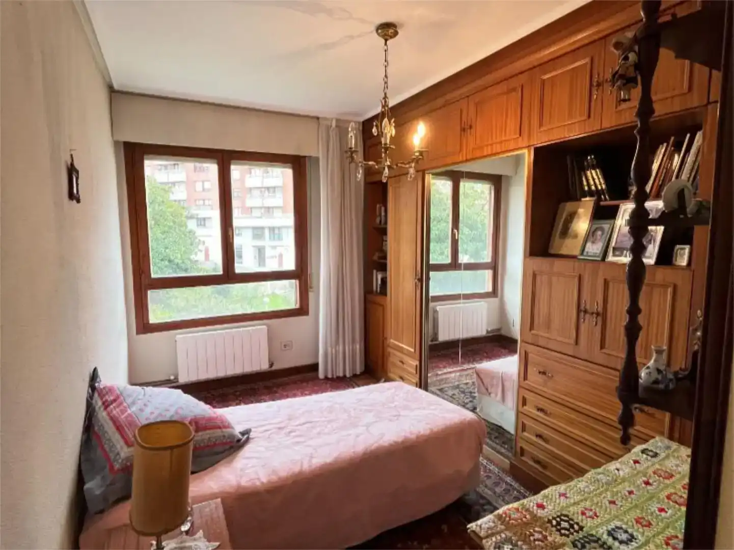 Habitación de Piso en venta en Bilbao  con Balcón