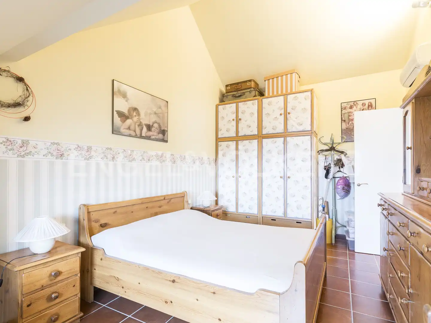 Dormitori de Casa o xalet en venda en Sant Just Desvern amb Aire condicionat, Calefacció i Jardí privat