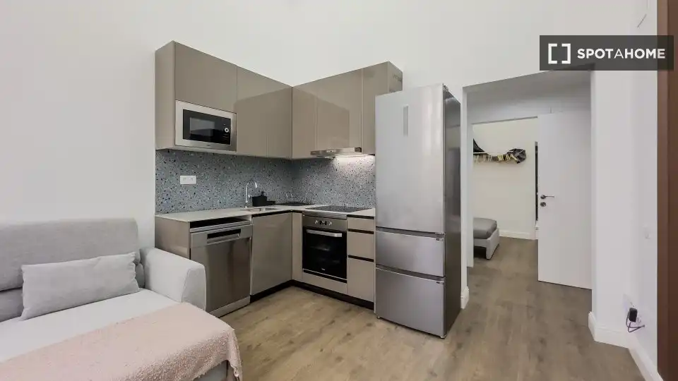 Piso con terraza en alquiler en Eixample, imagen 2