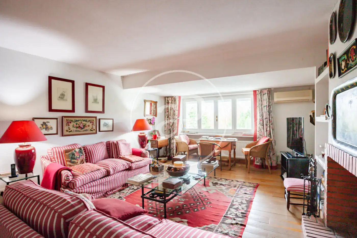 Living room of Houses for sale in Madrid  with Heating, Private garden and Terrace