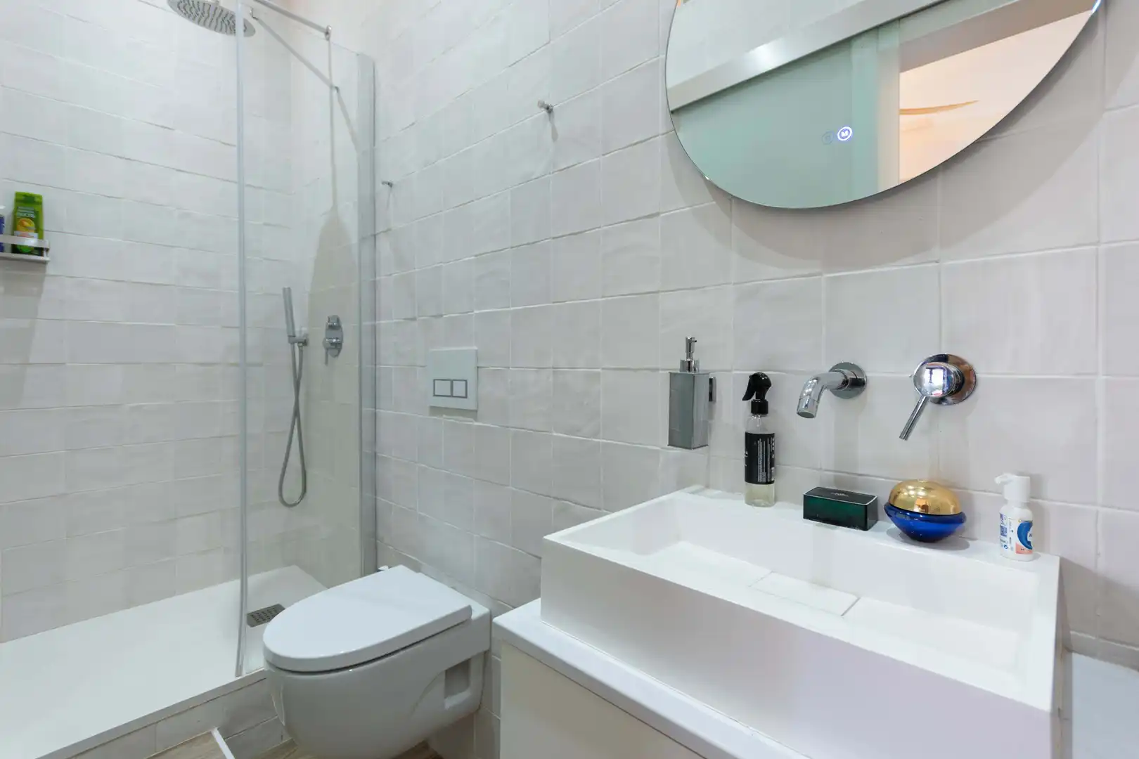 Bathroom of Flat for sale in Sitges  with Air Conditioner, Heating and Terrace