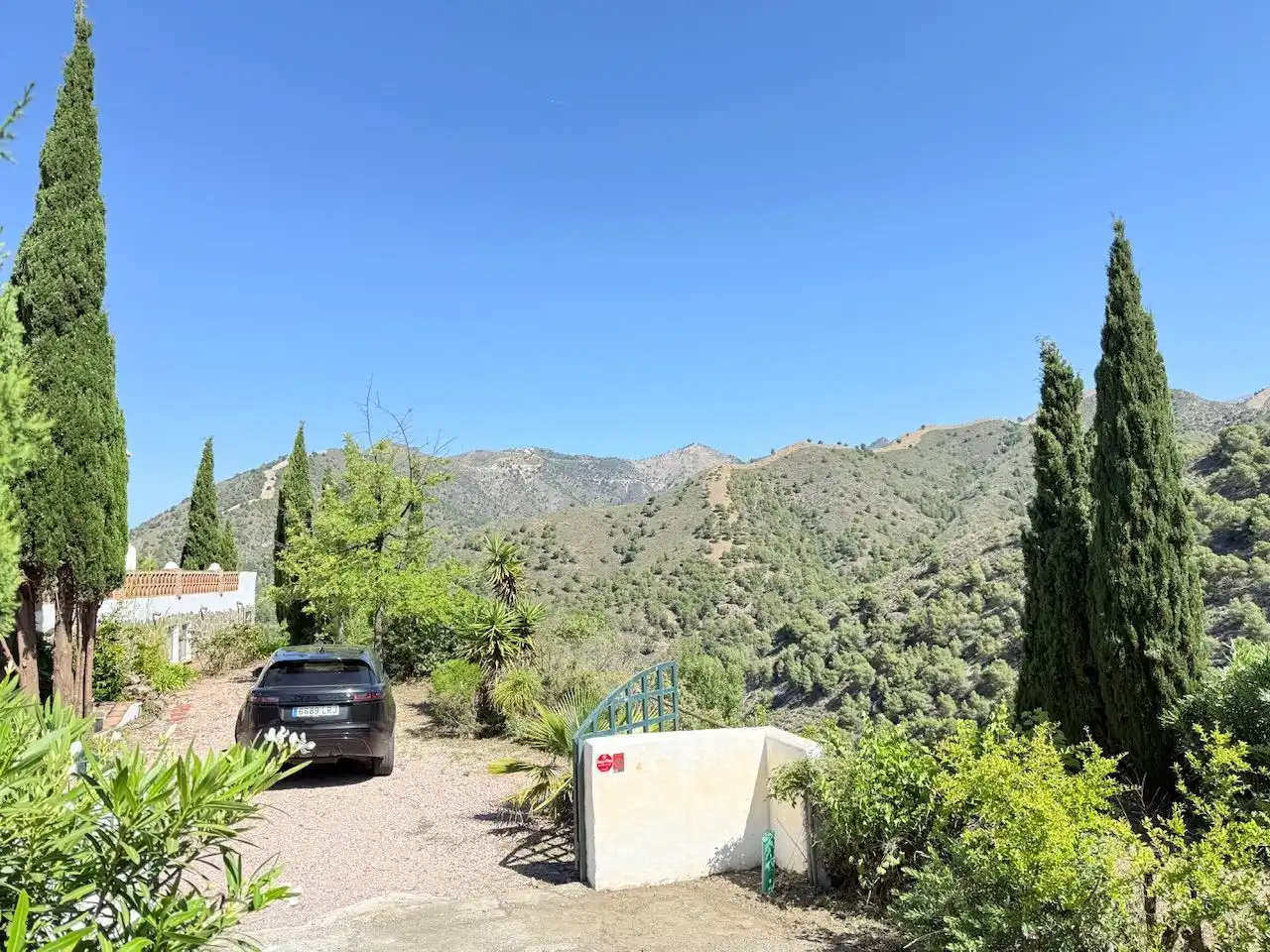 Vista exterior de Casa o xalet en venda en Frigiliana amb Aire condicionat, Calefacció i Jardí privat